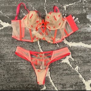 Victoria's Secret Bra + Panties Set